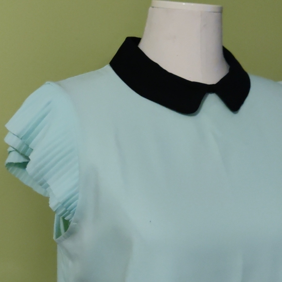 Elle mint green blouse - Picture 2 of 3